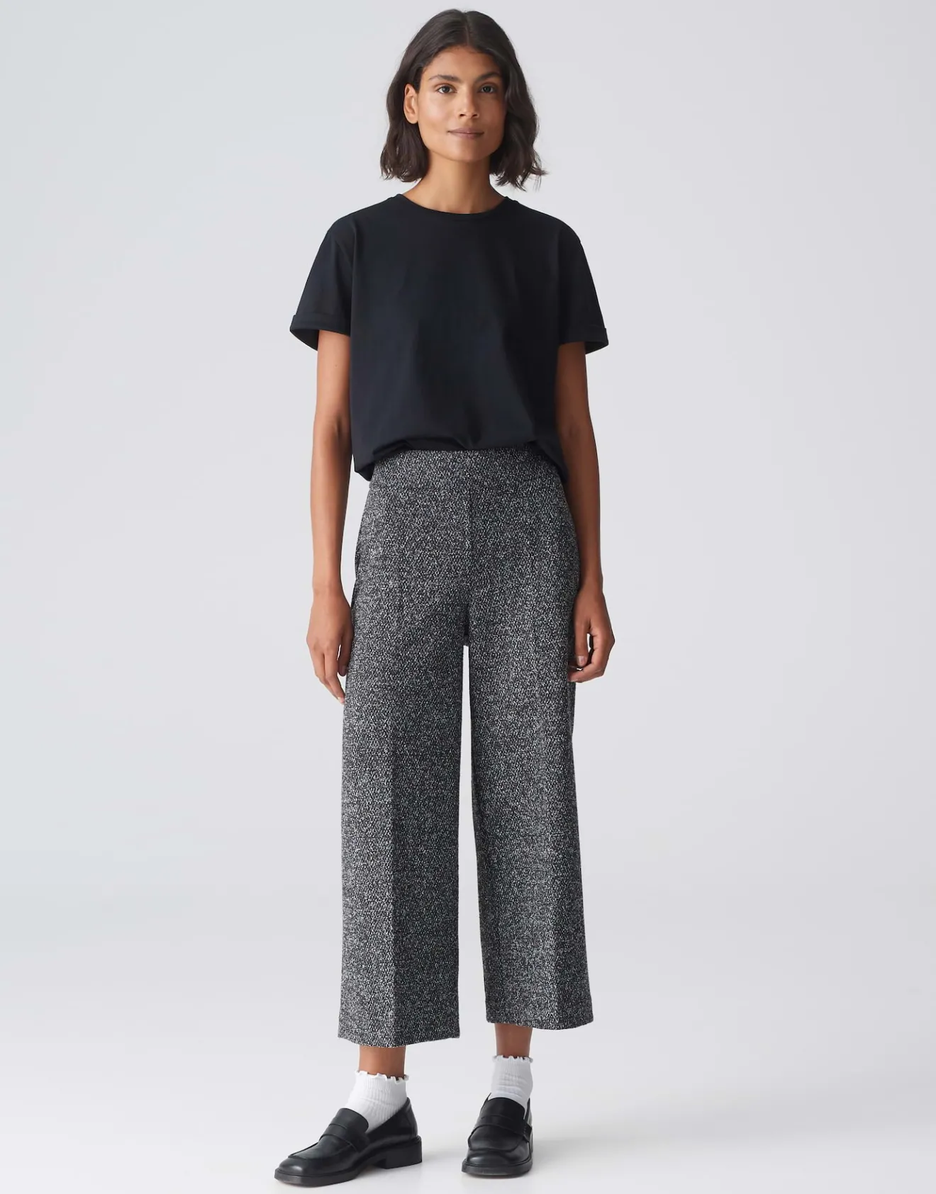 Shop Basicshirt SONZI Regular aus nachhaltiger Baumwolle Basics | Shirts