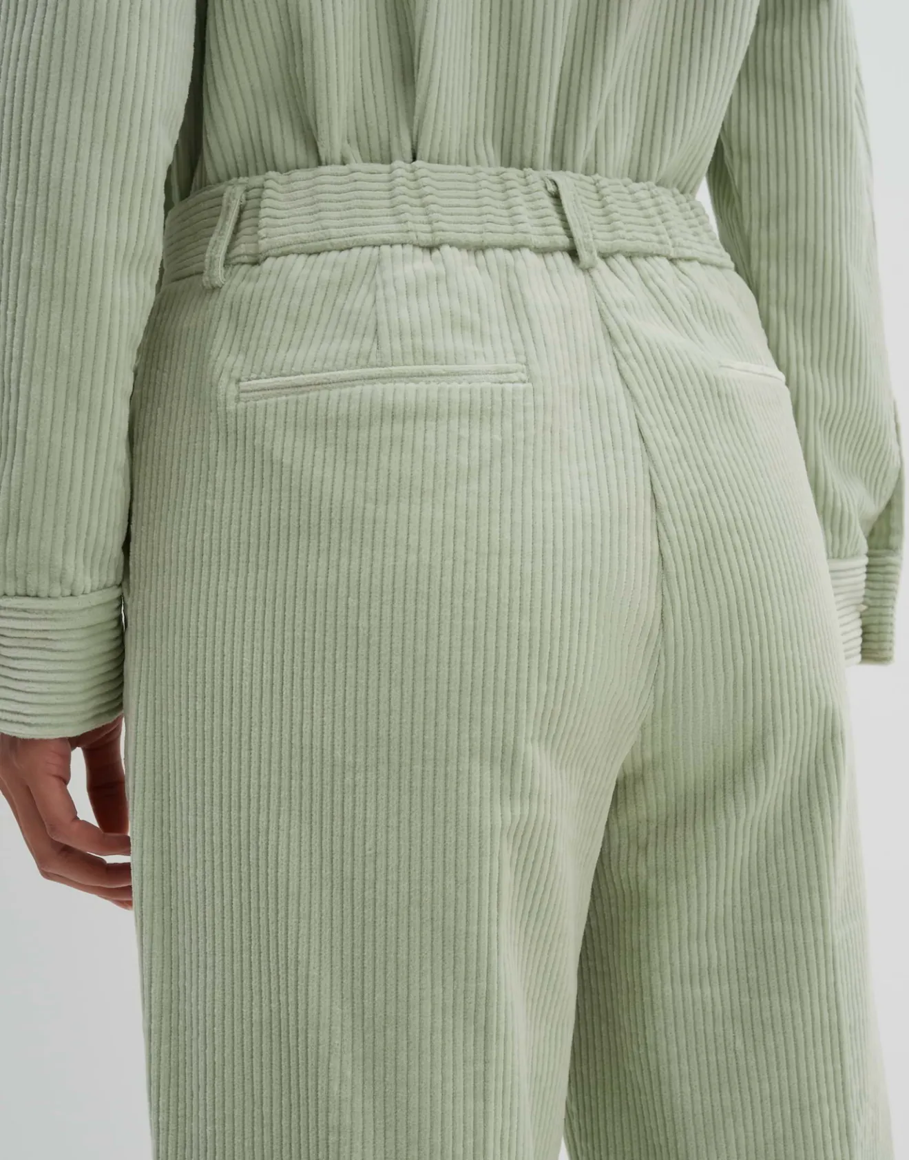 Cheap Cordhose CISILIA CORDUROY Relaxed mit Bügelfalte Hosen
