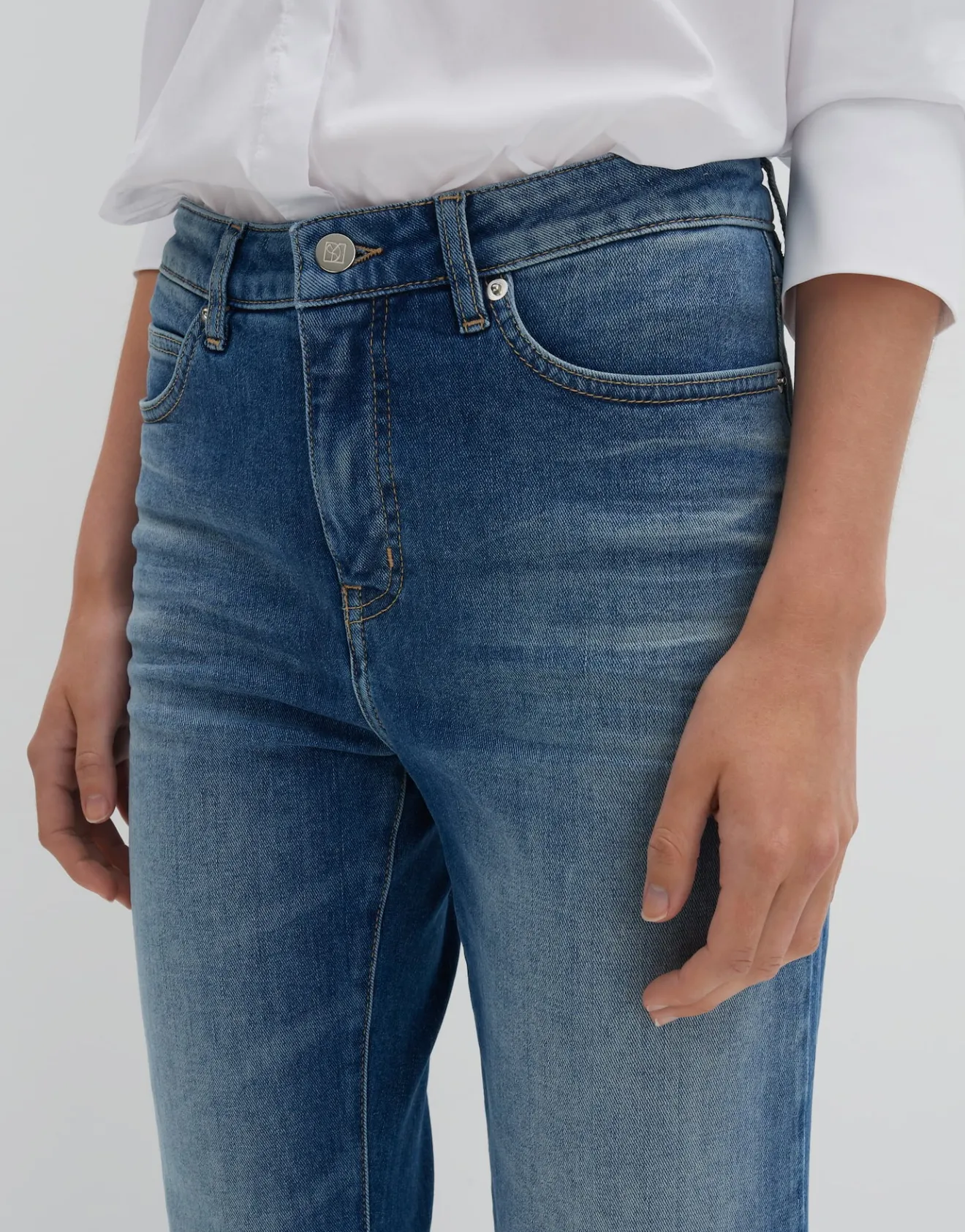 Store Cropped Relaxed Jeans CORAH ICONIC Mid Rise aus nachhaltigem Baumwoll Mix Jeans