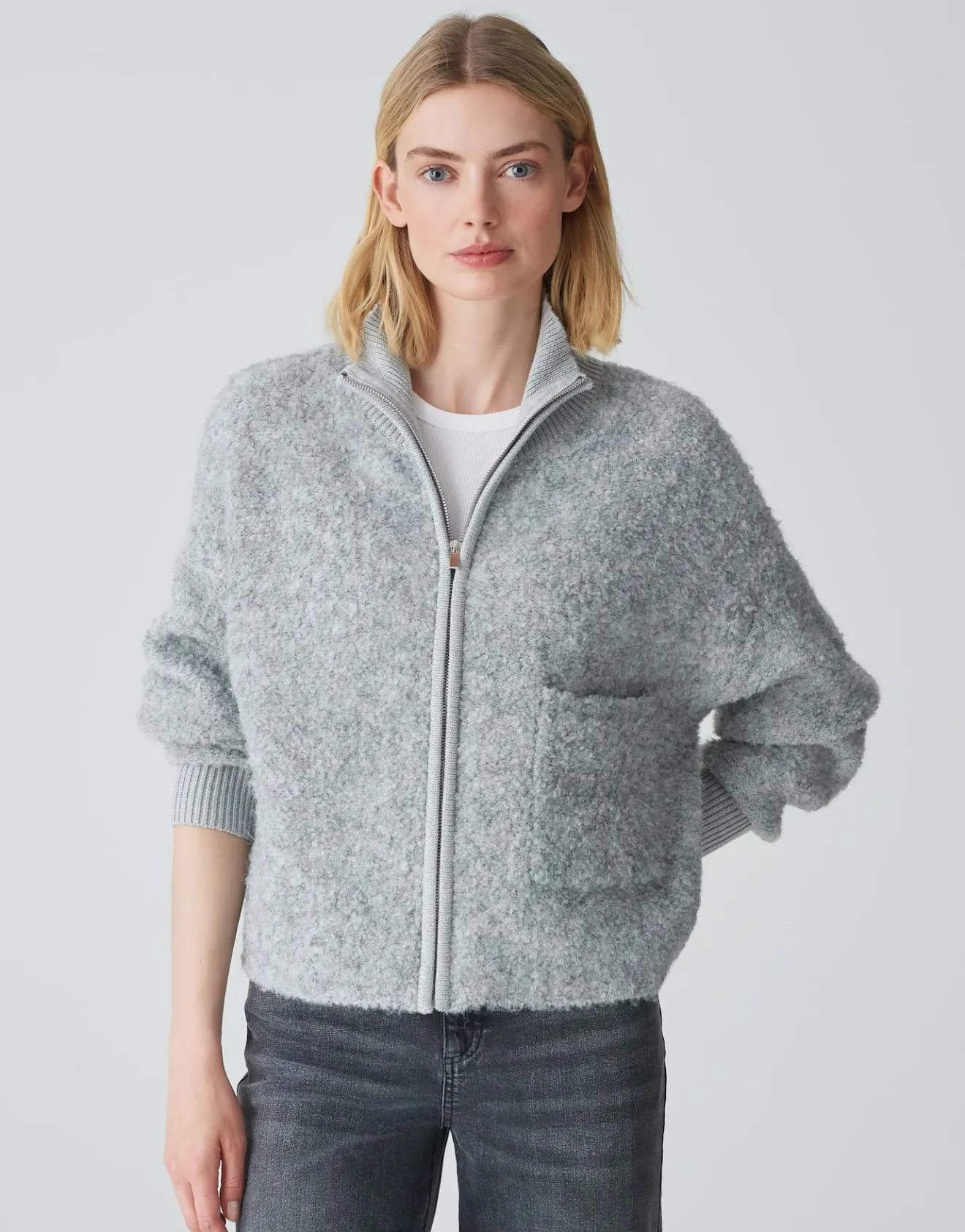 Shop Flauschige Strickjacke DARILA Loose mit Wolle Strick