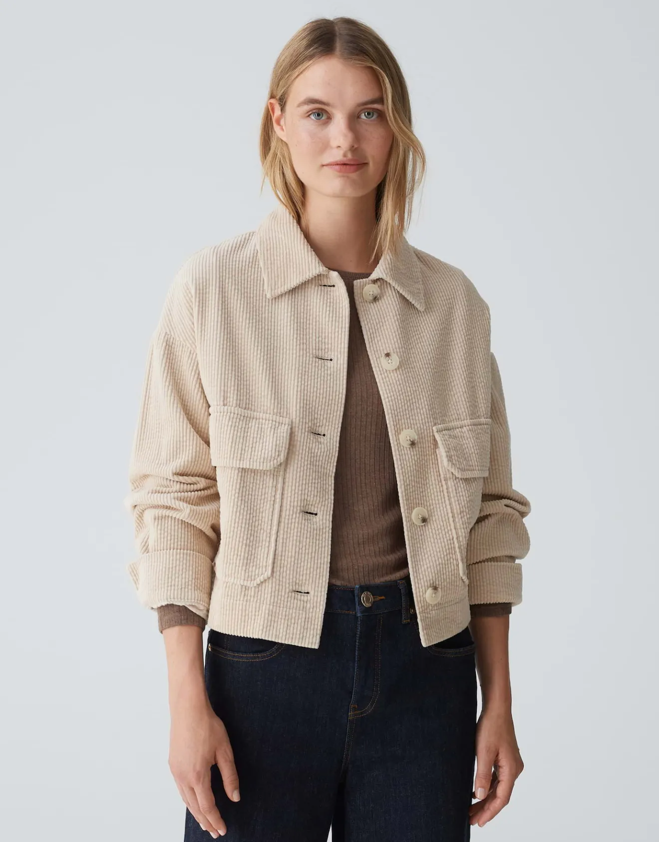 Shop Kurzjacke HENNJA Boxy Fit aus weichem Cord Jacken & Mäntel | Blazer & Westen