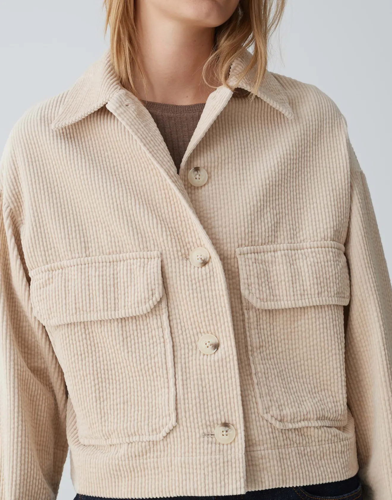 Shop Kurzjacke HENNJA Boxy Fit aus weichem Cord Jacken & Mäntel | Blazer & Westen