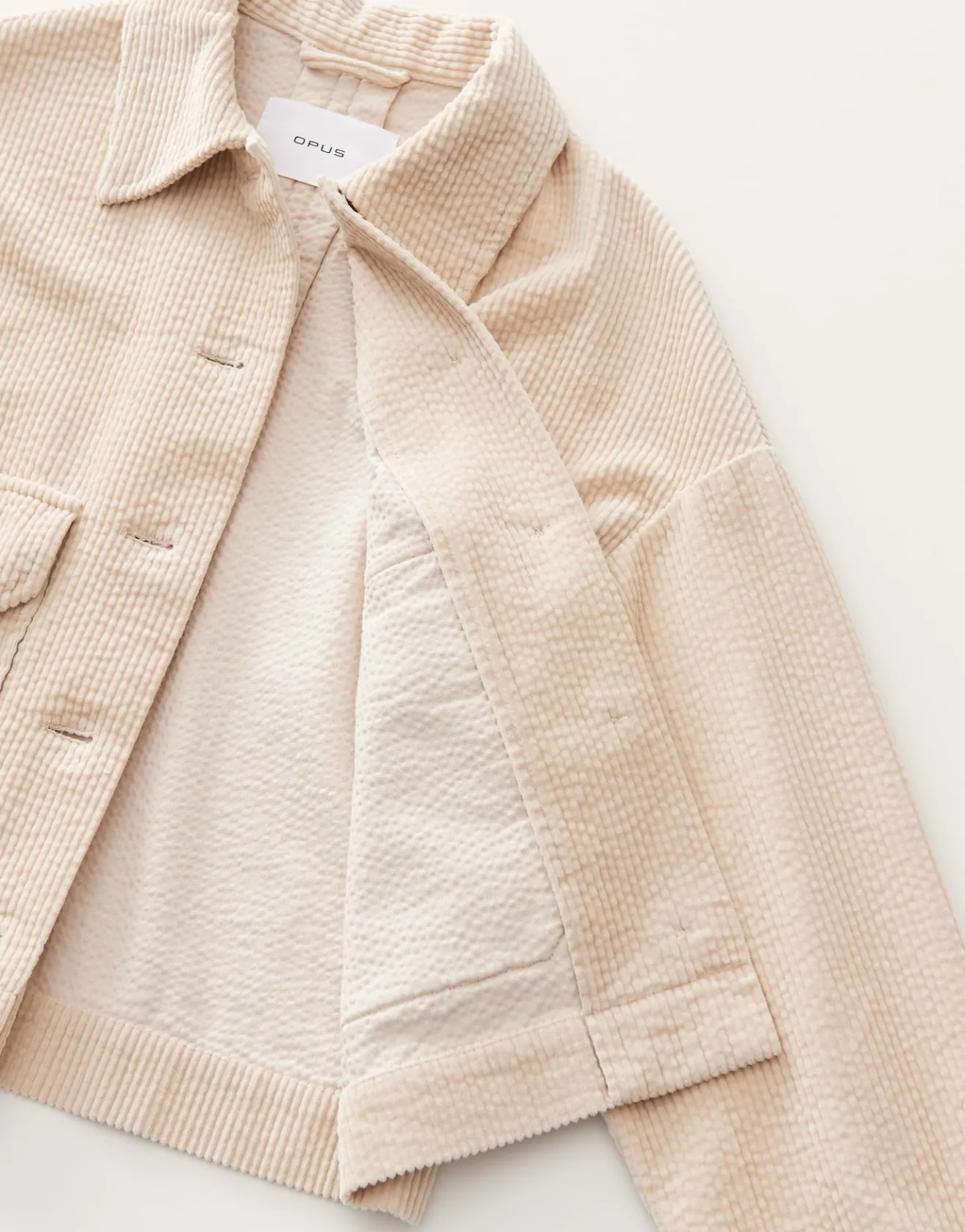 Shop Kurzjacke HENNJA Boxy Fit aus weichem Cord Jacken & Mäntel | Blazer & Westen