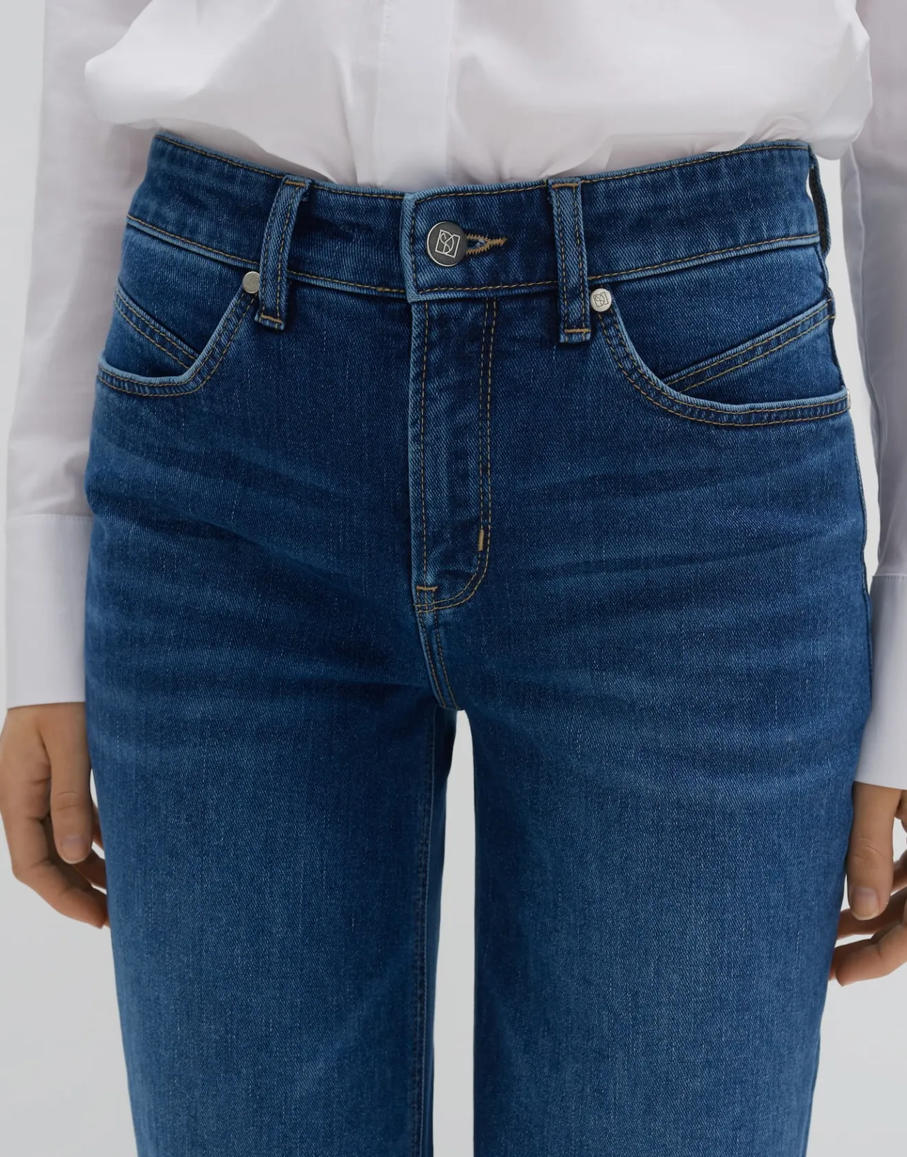 Fashion Long Flared Jeans CARIE ICONIC Mid Rise aus nachhaltigem Baumwoll Mix Jeans