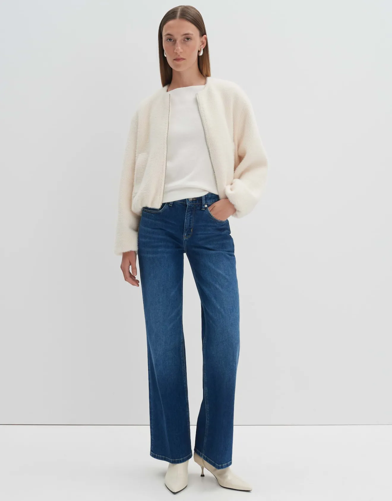 Fashion Long Flared Jeans CARIE ICONIC Mid Rise aus nachhaltigem Baumwoll Mix Jeans