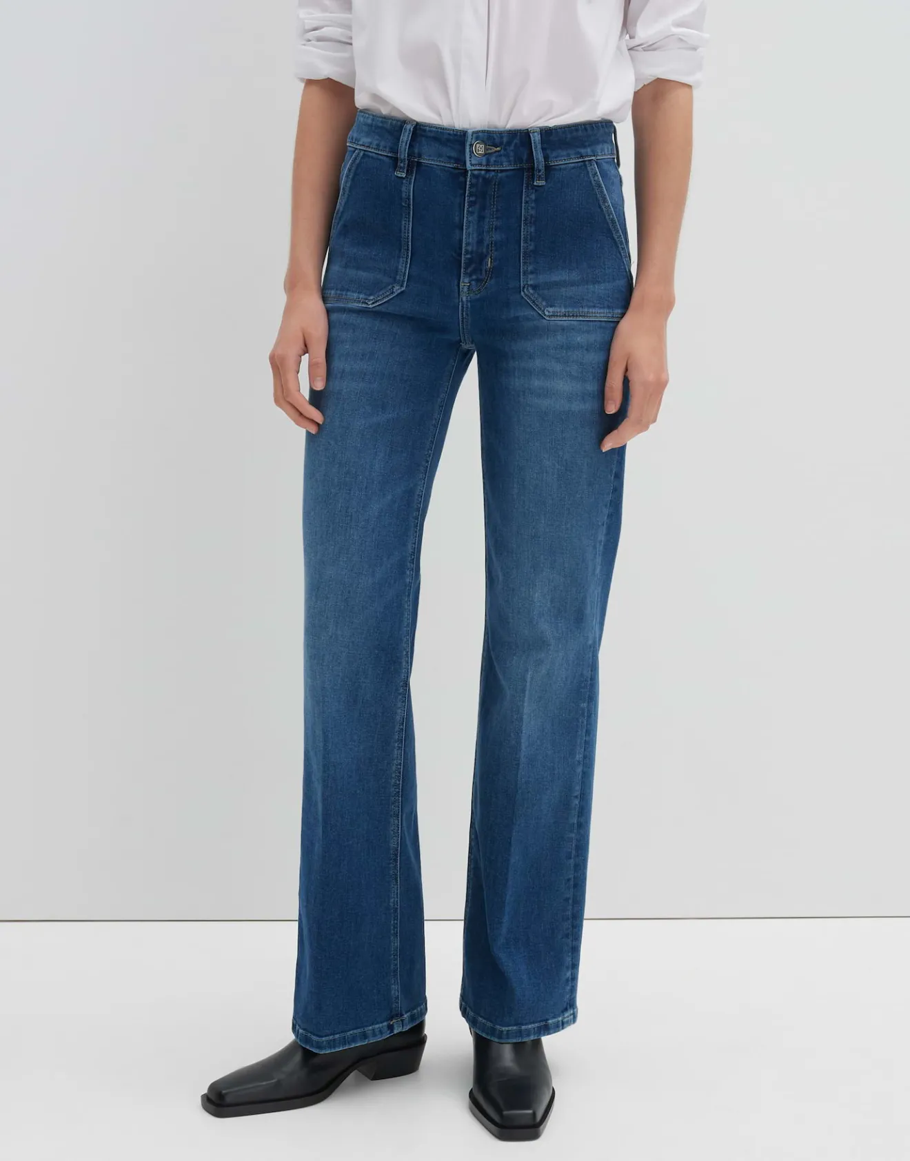 Best Sale Long Flared Jeans CARIE UTILITY Mid Rise aus stretchigem BCI Cotton Mix Jeans