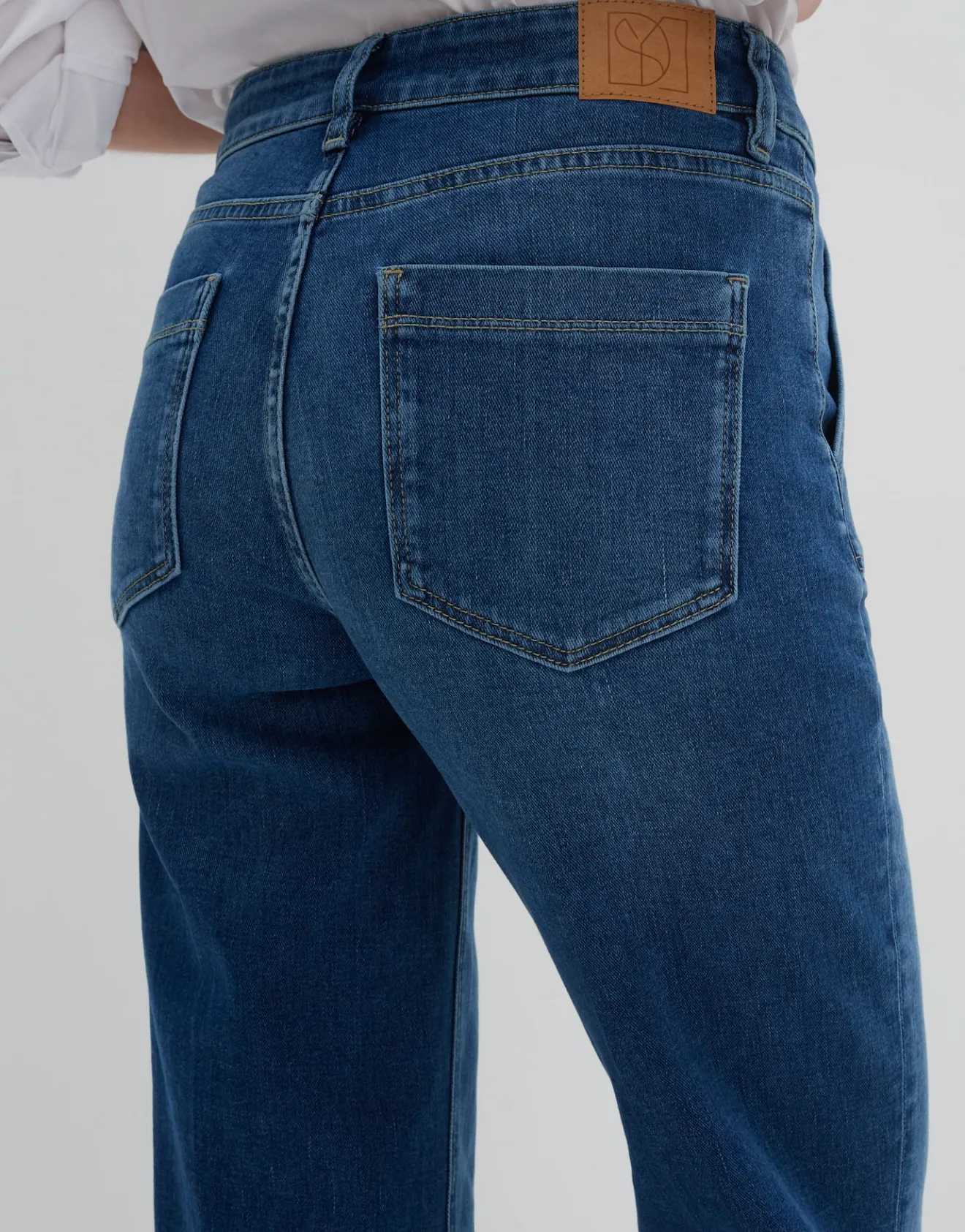 Best Sale Long Flared Jeans CARIE UTILITY Mid Rise aus stretchigem BCI Cotton Mix Jeans