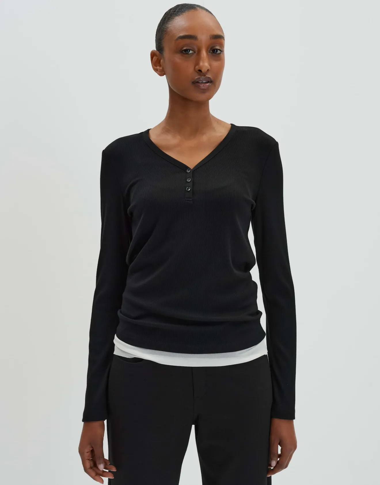 Hot Longsleeve KINOLA Regular aus dezenter Rippstruktur Basics | Shirts