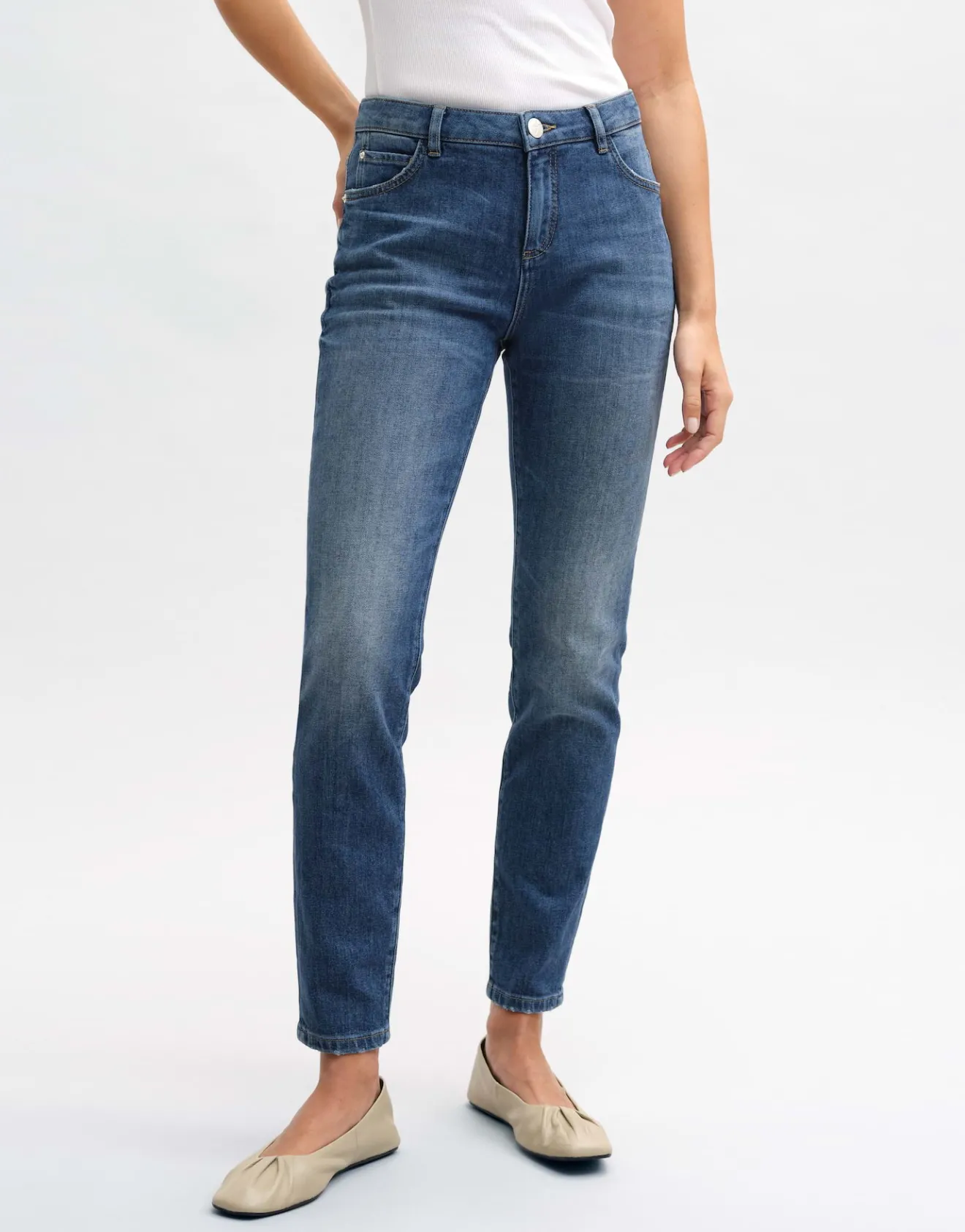 Clearance Slim Jeans EVITA Mid Rise aus stretchigem BCI Cotton Mix Jeans