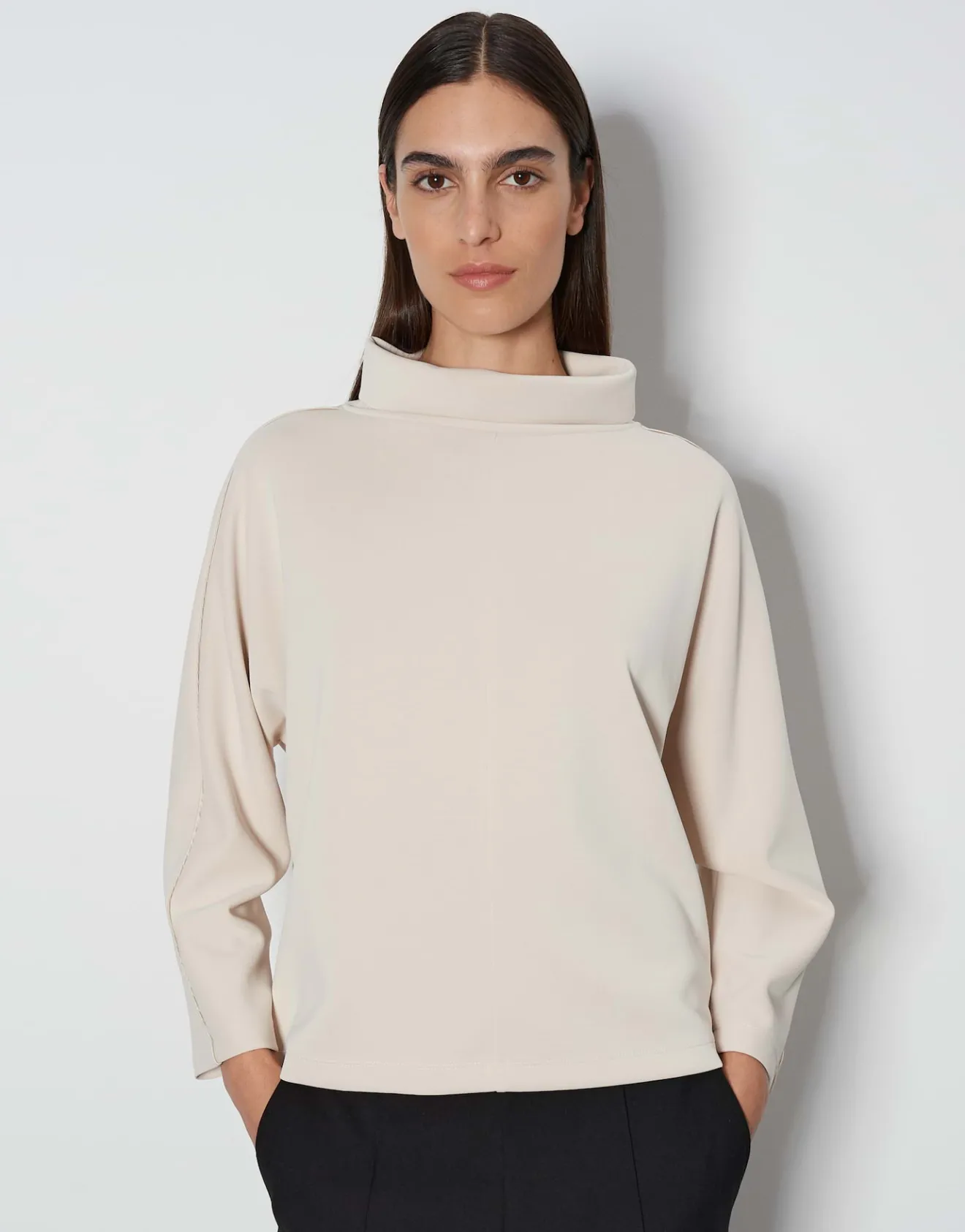 Outlet Sweater UMAVA DETAIL Loose aus Modal Mix Sweat