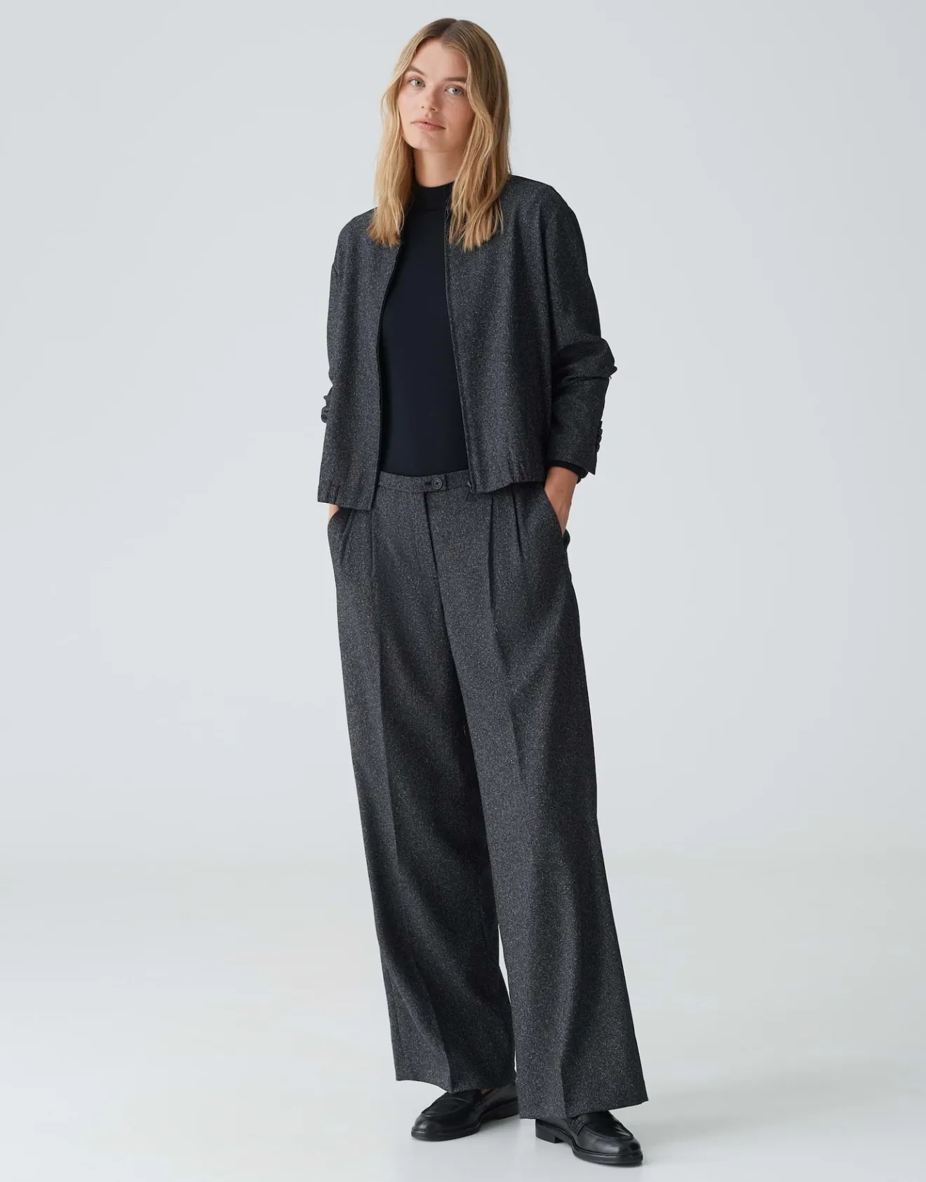 Online Wide Leg Pants MUKINA mit Bundfalten Hosen